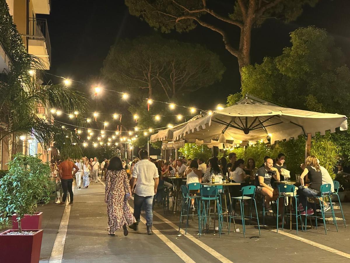 Al Centro Formia Exterior foto